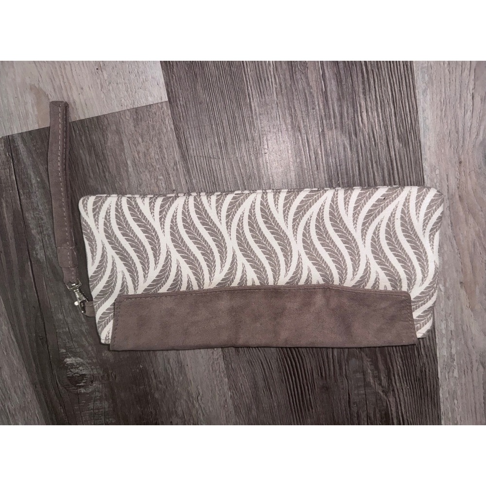 Grey Cream Leaf Print Foldover Clutch Wristlet Bag